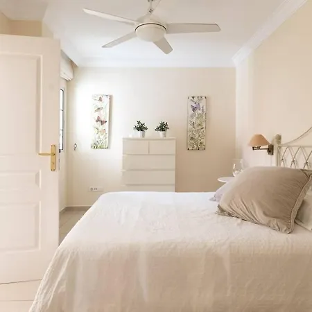 Apartamento Terrazas del Duque 2 luxury beach Apartment